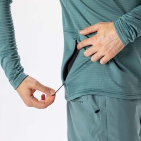 HOODY DEFINED LIGHT PULLOVER