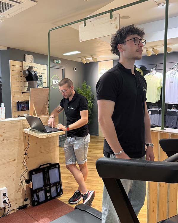 Analyse vid&eacute;o de la foul&eacute;e en magasin